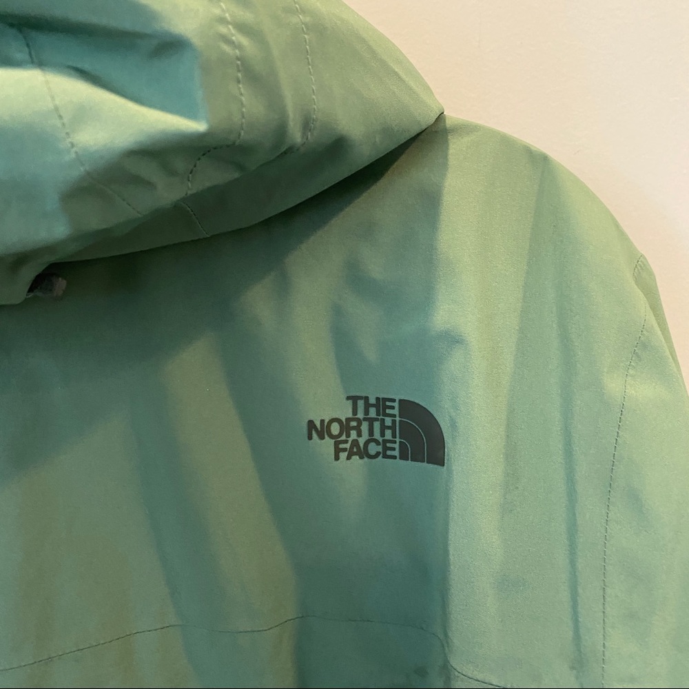 North face jacket - Picture 5 of 7